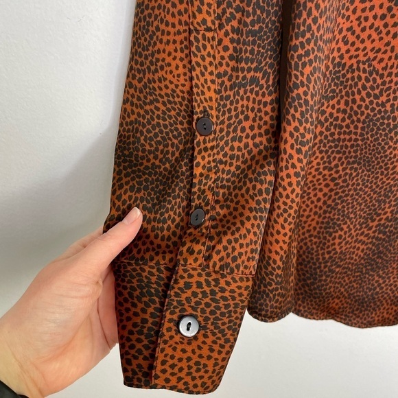 FRANCO Mirabelli abstract animal print satiny buttons down shirt - Picture 3 of 7